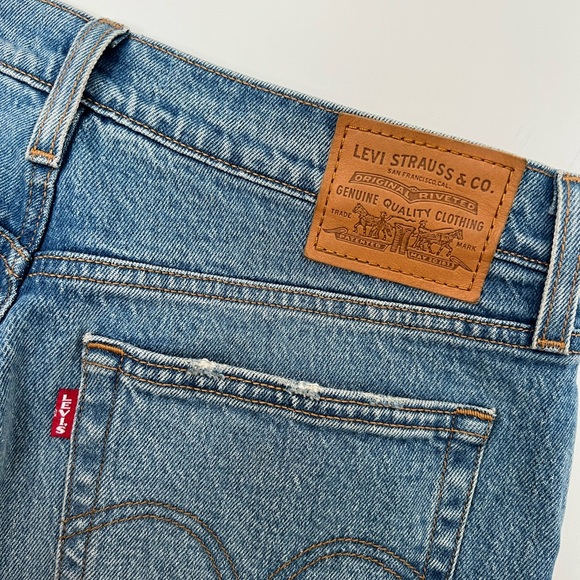Levi’s Wedgie Jeans - Picture 3 of 4